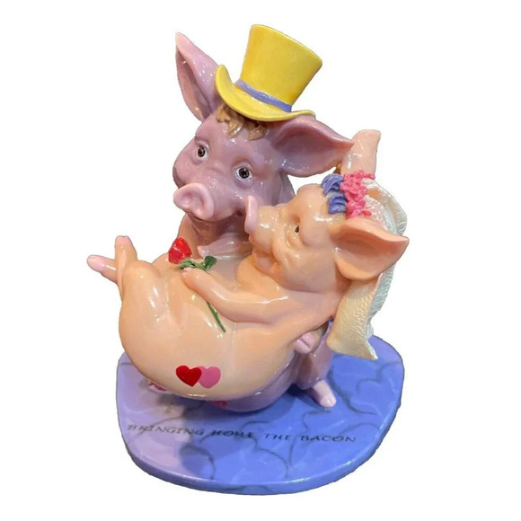 Pig Invasion Figurine Anthropomorphic Collectible Bring‎ Home The Bacon Wedding - Picture 1 of 7